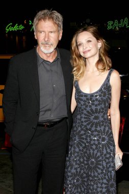 Hollywood, Ca - Şubat 02, 2006: Calista Flockhart ve Harrison Ford 'Güvenlik Duvarı' Hollywood Grauman Çin Tiyatrosu'nda düzenlenen Dünya prömiyerinde, Abd Şubat'ta 2, 2006.