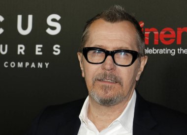 Gary Oldman, CinemaCon 2017 'de - 29 Mart 2017' de ABD 'nin Las Vegas kentindeki Caesars Palace' da düzenlenen 15 Yılı Kutlayan Odaklanma Öğle Yemeği ve Stüdyo Programı.