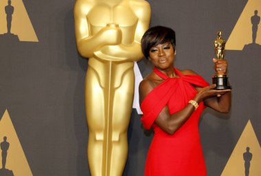 Viola Davis, 89. Yıllık Akademi Ödülleri 'nde, 26 Şubat 2017' de Hollywood ve Highland Center 'da düzenlenen basın odasında..