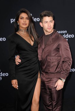 Nick Jonas ve Priyanka Chopra, Amazon Prime Video'nun 'Chasing Happiness' adlı eserinin 3 Haziran 2019'da Abd'nin Westwood kentindeki Regency Bruin Tiyatrosu'nda düzenlenen galasında.