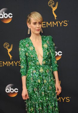 Sarah Paulson, 18 Eylül 2016 tarihinde ABD 'nin Los Angeles kentindeki Microsoft Tiyatrosu' nda düzenlenen 68..