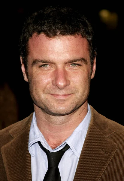 Liev Schreiber, 11 Kasım 2006 'da Hollywood' da Grauman 'ın Çin Tiyatrosu' nda düzenlenen The Fountain 'ın Los Angeles galasında.