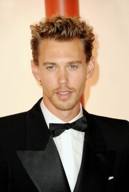 Austin Butler, 12 Mart 2023 'te ABD' nin Hollywood kentindeki Dolby Tiyatrosu 'nda düzenlenen 95..