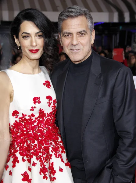 George Clooney Amal Clooney World Premiere Hail Caesar Held Regency — Stockfoto