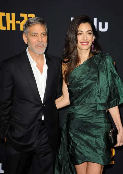 Amal Clooney George Clooney Americké Premiéře Hulu Catch Koná Čínském — Stock fotografie
