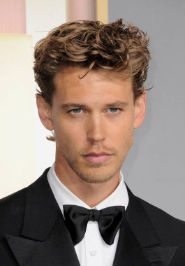 Austin Butler, Beverly Hills, ABD 'deki Beverly Hilton Oteli' nde 10 Ocak 2023 'te düzenlenen 80..