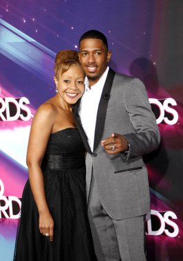 Nick Cannon ve Beth Hackett, 17 Kasım 2012 'de Los Angeles, Kaliforniya' daki Hollywood Paladyumu 'nda düzenlenen 2012 TeenNick HALO Ödülleri' nde. 