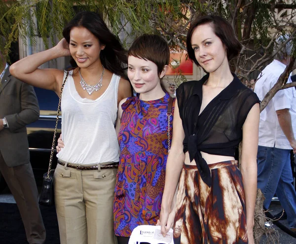 Jamie Chung Emily Browning Jena Malone Ved Premieren Legends Guardians - Stock-foto