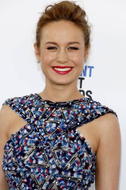 Brie Larson, 27 Şubat 2016 'da Santa Monica, ABD' deki Santa Monica Sahili 'nde düzenlenen 2016 Bağımsız Ruh Ödülleri' nde.