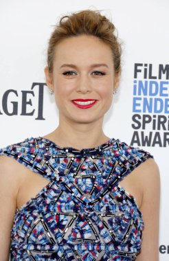 Brie Larson, 27 Şubat 2016 'da Santa Monica, ABD' deki Santa Monica Sahili 'nde düzenlenen 2016 Bağımsız Ruh Ödülleri' nde.
