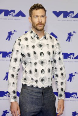 Calvin Harris, 27 Ağustos 2017 'de Inglewood, ABD' de düzenlenen 2017 MTV Video Müzik Ödülleri 'nde.