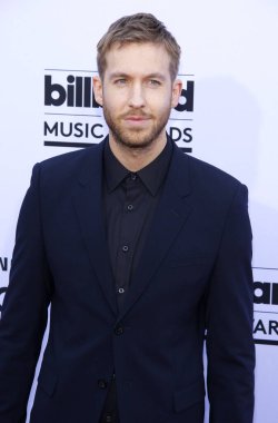 Calvin Harris, 17 Mayıs 2015 'te ABD' nin Las Vegas kentindeki MGM Garden Arena 'da düzenlenen 2015 Billboard Müzik Ödülleri' nde.