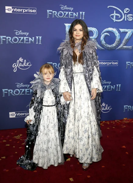Selena Gomez Gracie Teefey Kasım 2019 Hollywood Dolby Tiyatrosu Nda — Stok fotoğraf