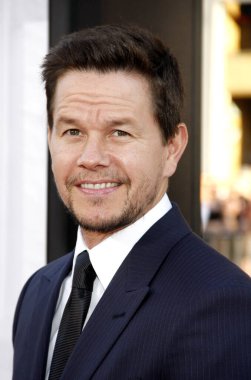 Mark Wahlberg 'Ted' in Los Angeles galasında 21 Haziran 2012 'de Hollywood' daki Grauman 'ın Çin Tiyatrosu' nda düzenlendi..