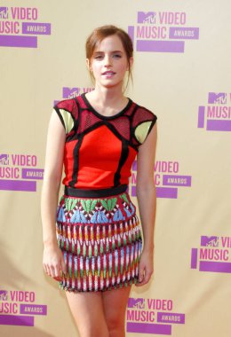 Emma Watson, 6 Eylül 2012 'de ABD' nin Los Angeles kentindeki Staples Center 'da düzenlenen 2012 MTV Video Müzik Ödülleri' nde.