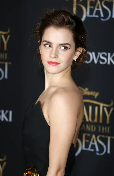 Emma Watson Los Angeles Premiere Beauty Beast Held Capitan Theatre — Stock Photo, Image