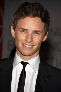 Eddie Redmayne, ABD 'nin Beverly Hills kentindeki Beverly Hilton Oteli' nde 31 Ocak 2015 'te düzenlenen 19. Yıllık Sanat Yönetmenleri Birliği Prodüksiyon Tasarım Ödülleri' nde.