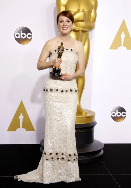 Julianne Moore Ročníku Oscarů Tiskové Středisko Loews Hollywood Hotel Hollywoodu — Stock fotografie