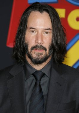 Keanu Reeves 11 Haziran 2019'da Abd'nin Hollywood'daki El Capitan Tiyatrosu'nda düzenlenen 'Oyuncak Hikayesi 4'ün dünya prömiyerinde.