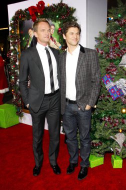 Neil Patrick Harris ve David Burtka, 2 Kasım 2011 'de ABD' nin Hollywood kentindeki Grauman 's Chinese Theater' da düzenlenen 'A Very Harold & Kumar 3D Christmas' filminin Los Angeles galasında.