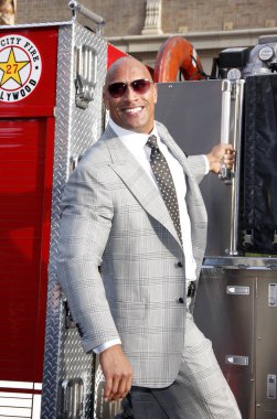 Dwayne Johnson, 26 Mayıs 2015 'te ABD' nin Hollywood kentindeki TCL Çin Tiyatrosu 'nda düzenlenen San Andreas' ın Los Angeles galasında.