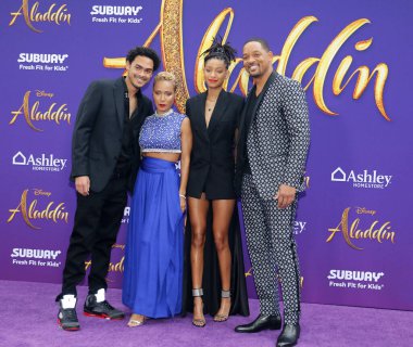 Trey Smith, Jada Pinkett Smith, Willow Smith ve Will Smith 21 Mayıs 2019 tarihinde Hollywood, ABD'deki El Capitan Tiyatrosu'nda düzenlenen 'Aladdin'in Los Angeles galasında.