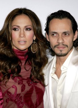 Jennifer Lopez ve Marc Anthony, Beverly Hills, ABD 'deki Beverly Hilton Oteli' nde düzenlenen 2006 Los Angeles Ücretsiz Klinik Geleneksel Akşam Yemeği Galasında 20 Kasım 2006.