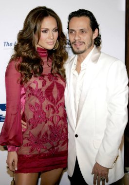 Jennifer Lopez ve Marc Anthony, Beverly Hills, ABD 'deki Beverly Hilton Oteli' nde düzenlenen 2006 Los Angeles Ücretsiz Klinik Geleneksel Akşam Yemeği Galasında 20 Kasım 2006.
