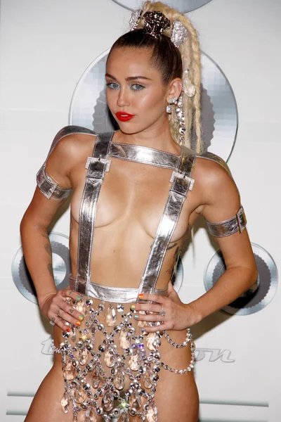 Miley Cyrus Церемонії Нагородження Mtv Video Music Awards 2015 Відбулася — стокове фото