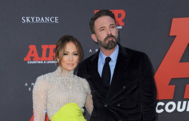 Ben Affleck ve Jennifer Lopez, 27 Mart 2023 'te ABD' nin Westwood kentindeki Regency Village Theatre 'da düzenlenen Amazon Stüdyoları' nın Dünya prömiyerinde.