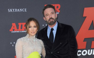 Ben Affleck ve Jennifer Lopez, 27 Mart 2023 'te ABD' nin Westwood kentindeki Regency Village Theatre 'da düzenlenen Amazon Stüdyoları' nın Dünya prömiyerinde.