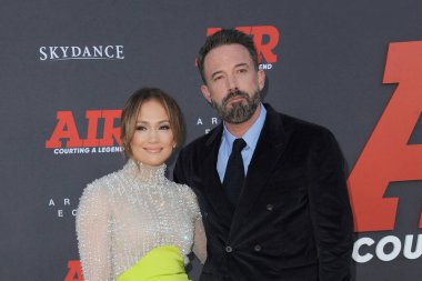 Jennifer Lopez ve Ben Affleck, 27 Mart 2023 'te ABD' nin Westwood kentindeki Regency Village Theatre 'da düzenlenen Amazon Stüdyoları' nın Dünya prömiyerinde.
