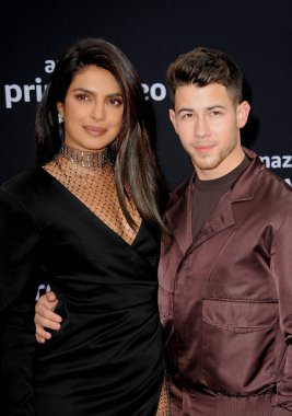 Nick Jonas ve Priyanka Chopra, Amazon Prime Video'nun 'Chasing Happiness' adlı eserinin 3 Haziran 2019'da Abd'nin Westwood kentindeki Regency Bruin Tiyatrosu'nda düzenlenen galasında.