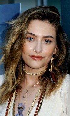 Paris Jackson, 1 Ağustos 2019 'da ABD' nin Hollywood kentindeki ArcLight Sinemasında düzenlenen 'Fıstık Ezmesi Şahini' nin Los Angeles galasında.