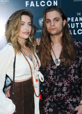 Paris Jackson ve Gabriel Glenn, 1 Ağustos 2019 'da ABD' nin Hollywood kentindeki ArcLight Sinemasında düzenlenen 'Fıstık Ezmesi Şahini' nin Los Angeles galasında.
