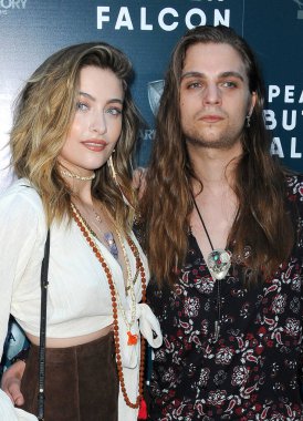 Paris Jackson ve Gabriel Glenn, 1 Ağustos 2019 'da ABD' nin Hollywood kentindeki ArcLight Sinemasında düzenlenen 'Fıstık Ezmesi Şahini' nin Los Angeles galasında.