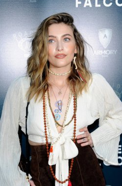 Paris Jackson, 1 Ağustos 2019 'da ABD' nin Hollywood kentindeki ArcLight Sinemasında düzenlenen 'Fıstık Ezmesi Şahini' nin Los Angeles galasında.