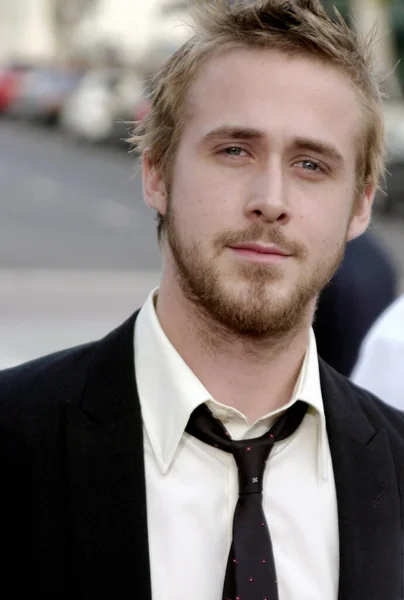 Ryan Gosling出席了2004年6月21日在美国威斯特伍德的Mann村剧院举行的 记事本 洛杉矶首映式 — 图库照片