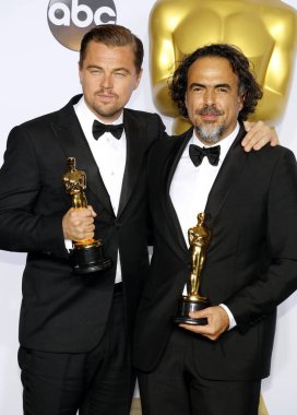 Alejandro Gonzalez Inarritu ve Leonardo DiCaprio, 28 Şubat 2016 tarihinde Hollywood 'daki Loews Hollywood Oteli' nde düzenlenen 88..