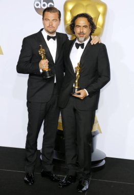 Alejandro Gonzalez Inarritu ve Leonardo DiCaprio, 28 Şubat 2016 tarihinde Hollywood 'daki Loews Hollywood Oteli' nde düzenlenen 88..