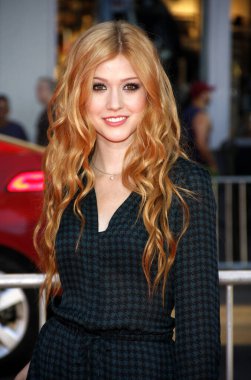 Katherine McNamara, 15 Eylül 2014 'te ABD' nin Los Angeles kentindeki TCL Çin Tiyatrosu 'nda düzenlenen 