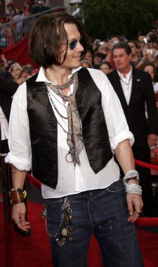 Johnny Depp, 19 Mayıs 2007 'de ABD' nin Anaheim kentindeki Disneyland 'da düzenlenen 