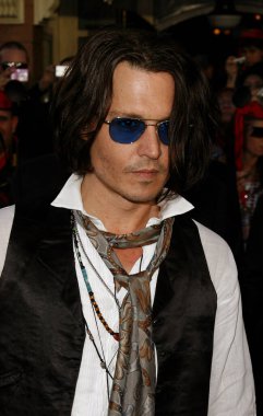 Johnny Depp, 19 Mayıs 2007 'de ABD' nin Anaheim kentindeki Disneyland 'da düzenlenen 
