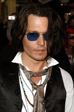 Johnny Depp, 19 Mayıs 2007 'de ABD' nin Anaheim kentindeki Disneyland 'da düzenlenen 