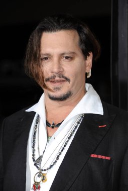 Johnny Depp, 21 Kasım 2015 'te Westwood, ABD' deki Westwood Village Tiyatrosu 'nda 