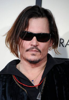 Johnny Depp, 15 Şubat 2016 'da ABD' nin Los Angeles kentindeki Staples Center 'da düzenlenen 58. GRAMMY Ödülleri' nde.
