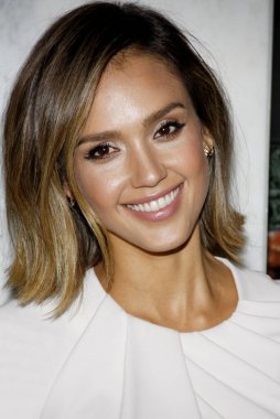 Jessica Alba yemeğinde bağımsız okul İttifak için azınlık işleri etkisi Ödülleri Four Seasons Hotel Beverly Hills 17 Mart 2015 düzenlenen. Kredi: Lumeimages.com