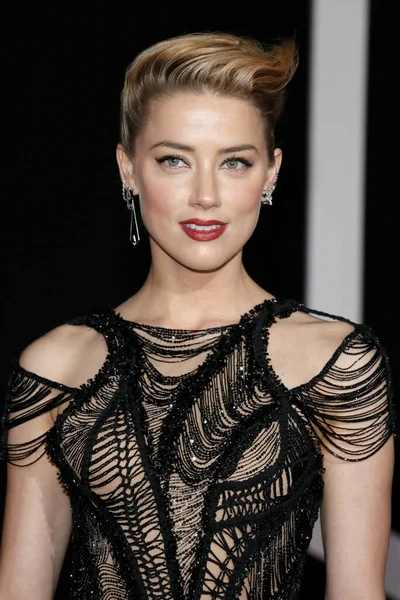 Amber Heard Estreno Mundial Justice League Celebrado Dolby Theatre Hollywood —  Fotos de Stock