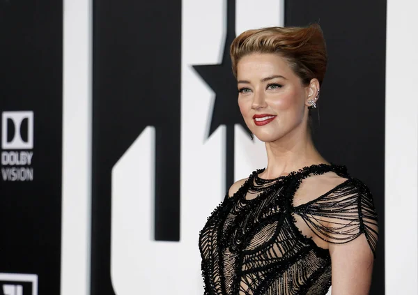 Amber Heard Světové Premiéře Justice League Která Konala Dolby Theatre — Stock fotografie