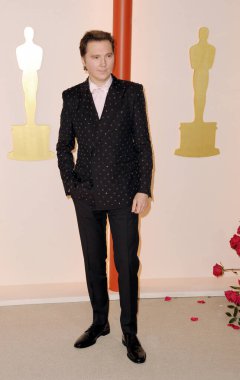 Paul Dano, 12 Mart 2023 'te ABD' nin Hollywood kentindeki Dolby Tiyatrosu 'nda düzenlenen 95..